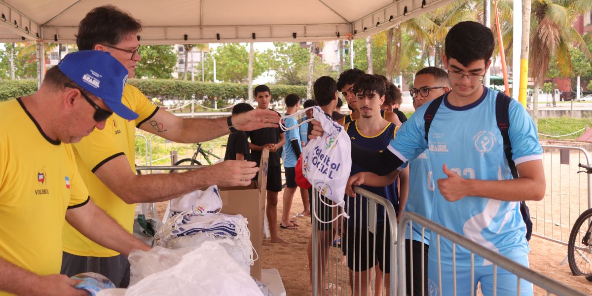 Voleibol Social. 4ª etapa. Praia de Camburi, em Vitória. 23/11/2025